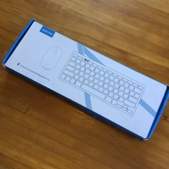 Omotin Wireless keyboard and mouse combo - Picture 2 of 6